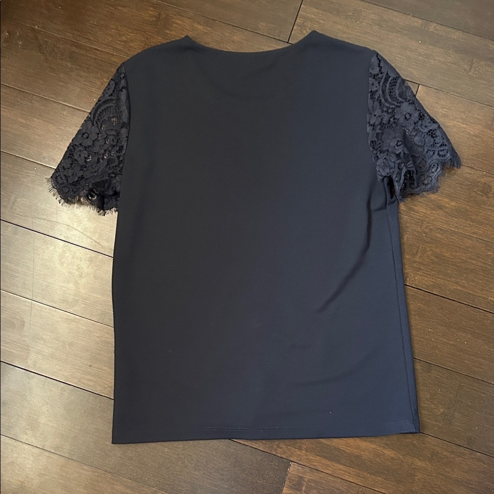 Vero Moda Navy Short Sleeve Tee with Lace Sleeves - Picture 3 of 3